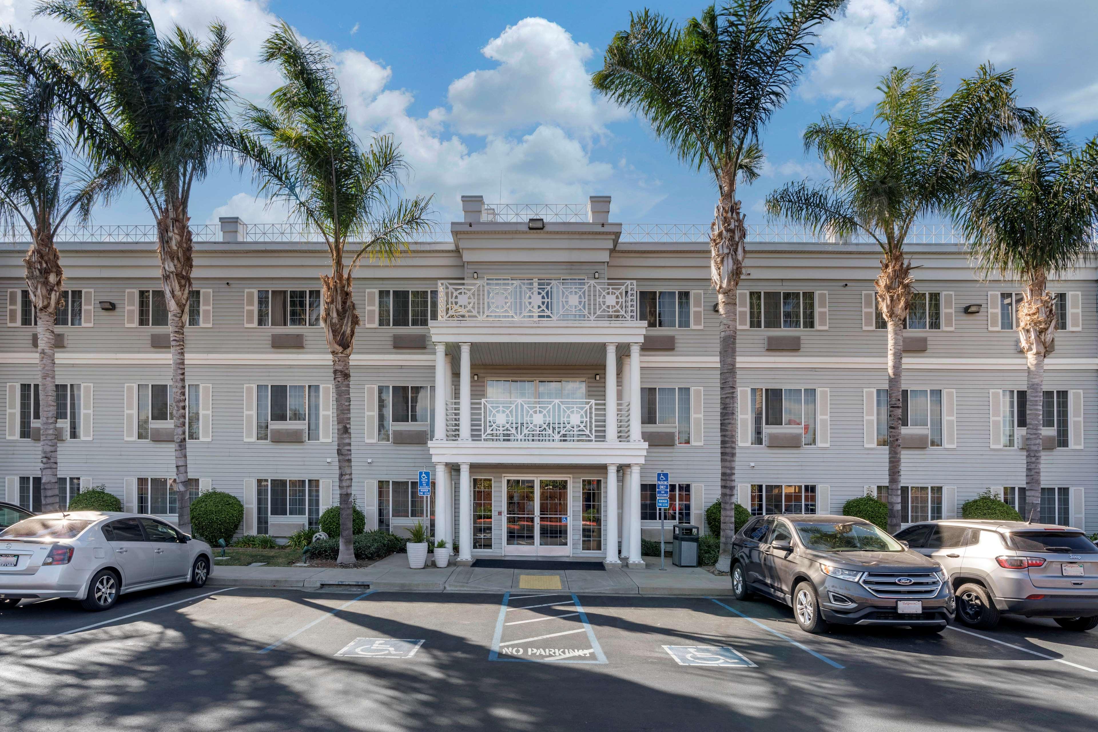 Best Western Luxury Inn Tracy Exterior foto
